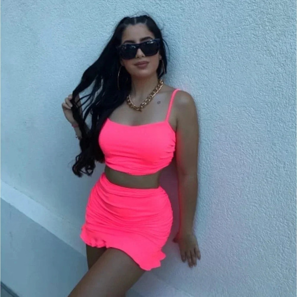 Blue skirt and tank top set with ruched sides - Picture 2 of 2